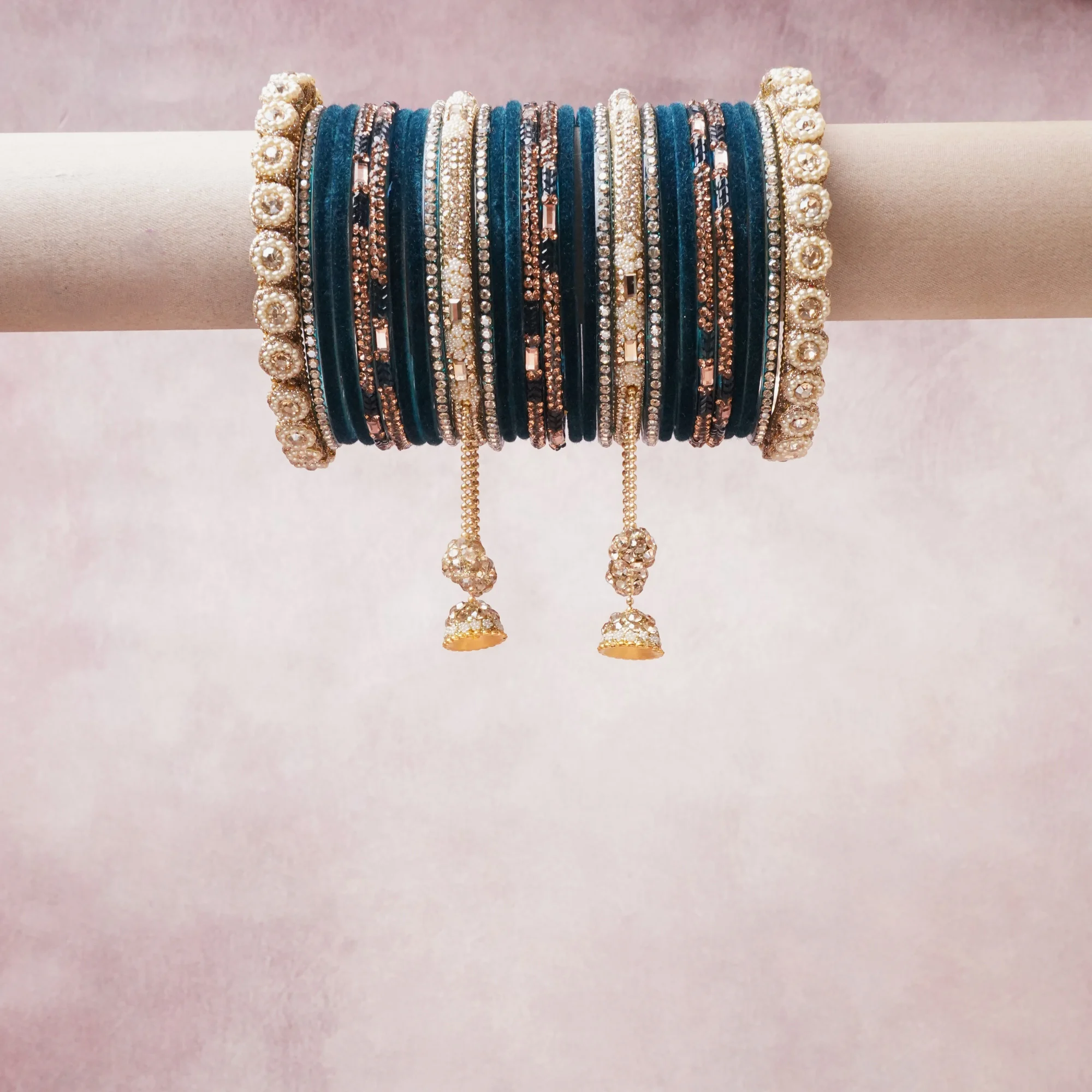 A majestic Teal Blue set, complemented by Gold, Champagne, Pearl White featuring Kundan, Beads, Crystal, Metal.
Rich, ceremonial, and designed to be passed through generations.