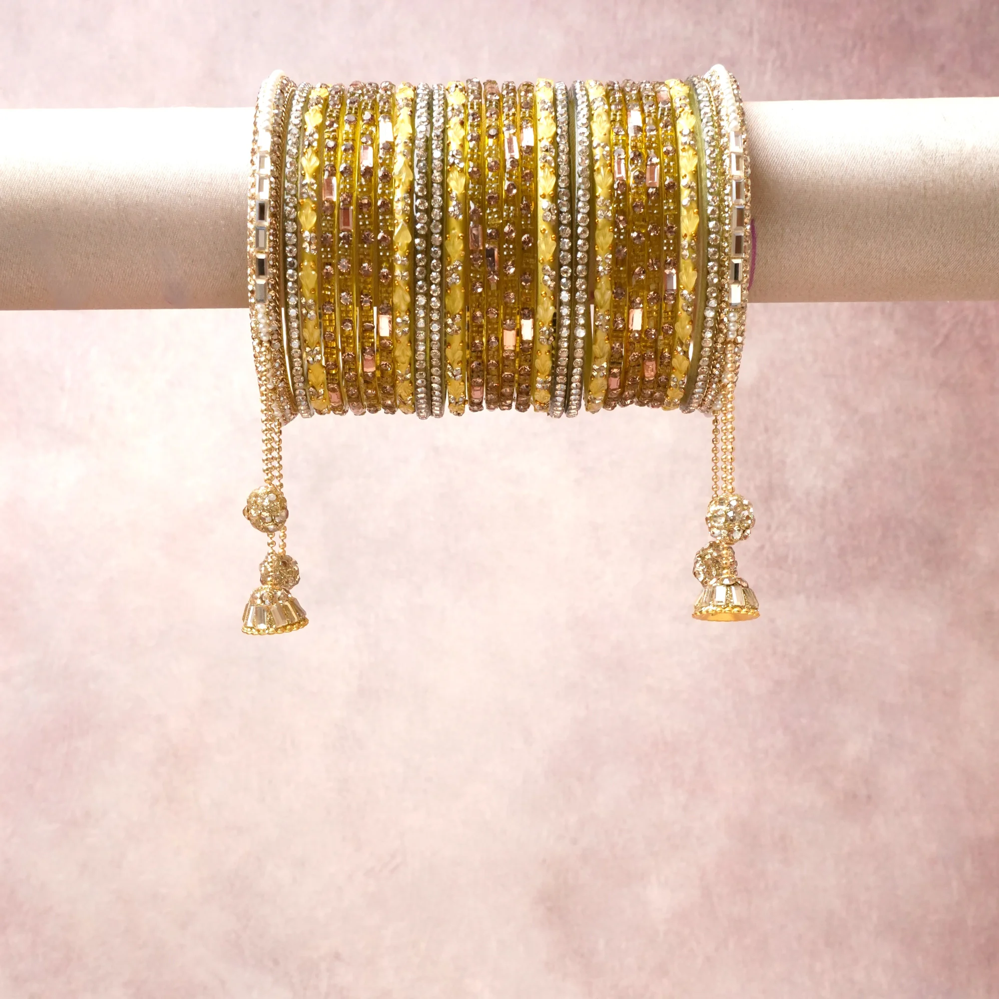 A commanding gold anchors this beautiful set, enriched with accents of champagne, white, rose gold that add depth and dimension.

Featuring a striking composition of gold-toned metal, crystal rhinestones, glass beads, this set carries intricate craftsmanship and strong presence. Grand in form, it is created for moments that deserve to be marked.