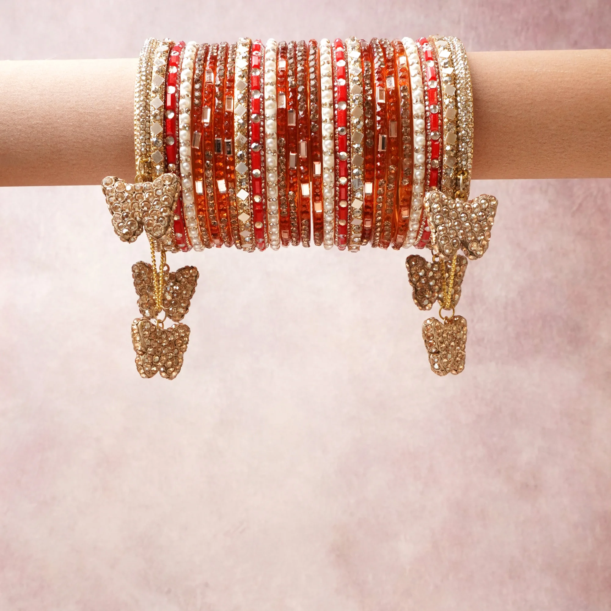 A commanding gold anchors this beautiful set, enriched with accents of red, orange that add depth and dimension.

Featuring a striking composition of rhinestone, faux pearl, metallic beads, this set carries intricate craftsmanship and strong presence. Grand in form, it is created for moments that deserve to be marked.