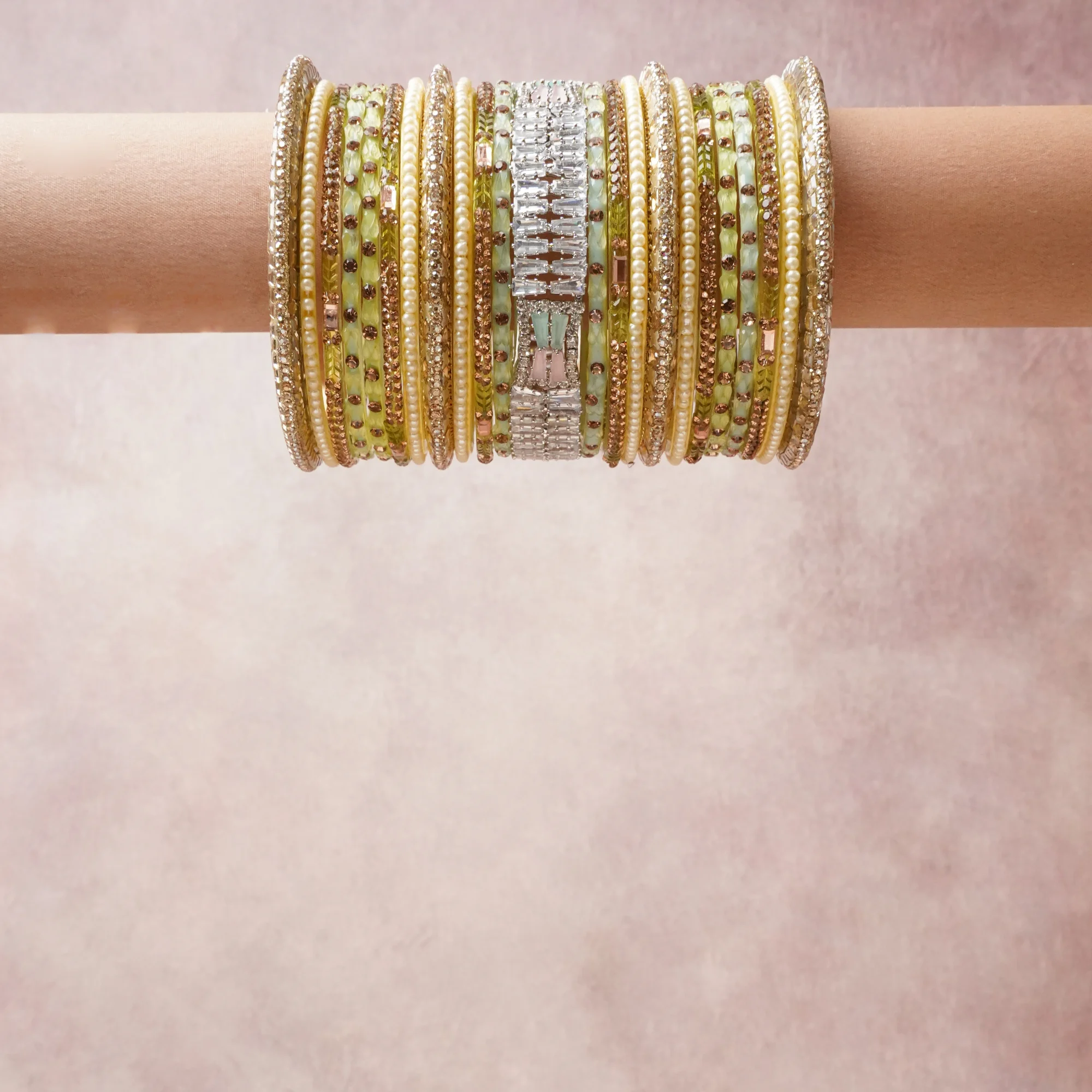 A commanding Pale Green anchors this beautiful set, enriched with accents of Silver, Champagne that add depth and dimension.

Featuring a striking composition of metal, rhinestones, pearl beads, this set carries intricate craftsmanship and strong presence. Grand in form, it is created for moments that deserve to be marked.