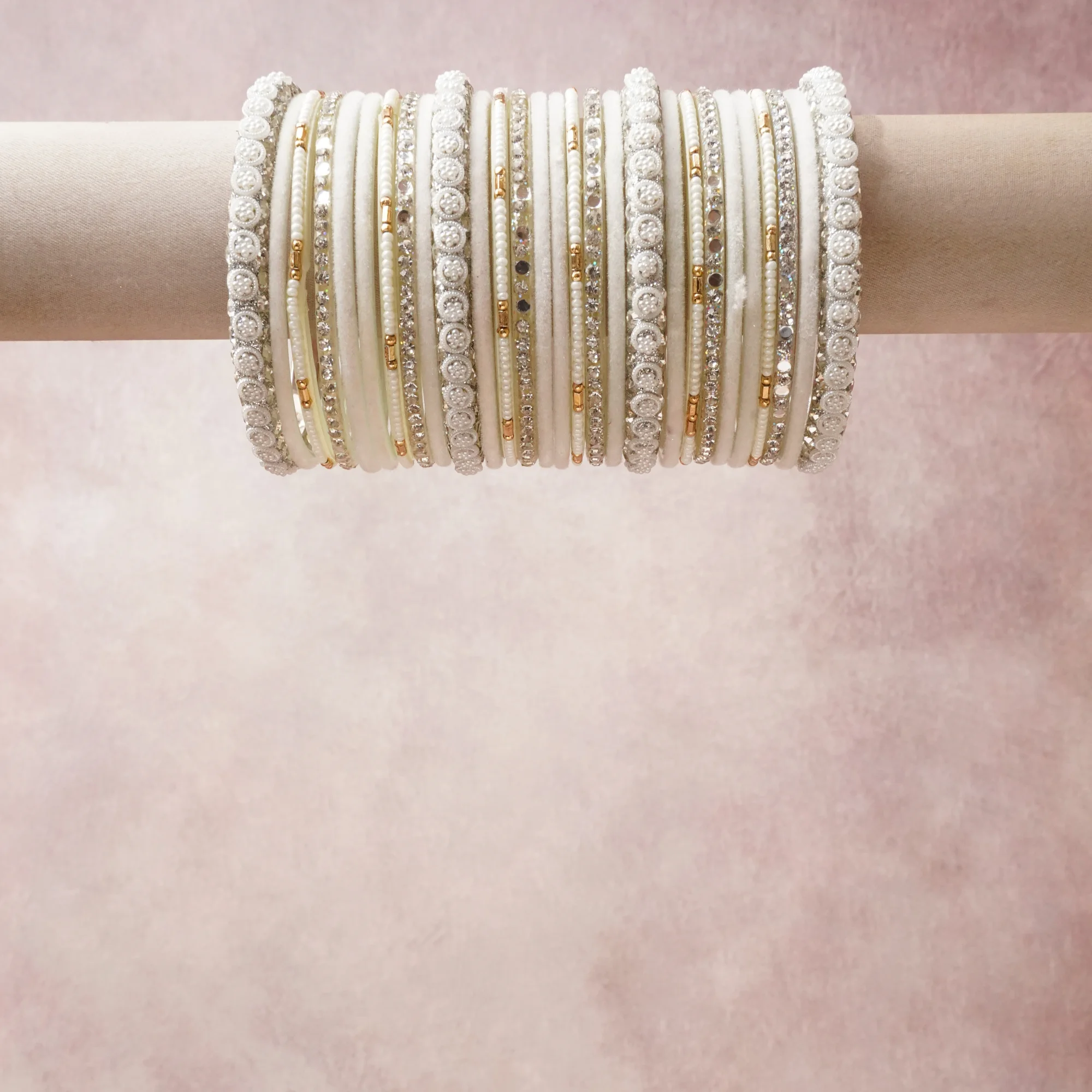 A grounding Silver forms the heart of the set, while touches of Champagne, White add charm.

A thoughtful composition of Pearl, Crystal, Gold-tone metal, designed to feel complete without being heavy.
Each element layers seamlessly, creating a look that is refined, wearable and quietly striking.