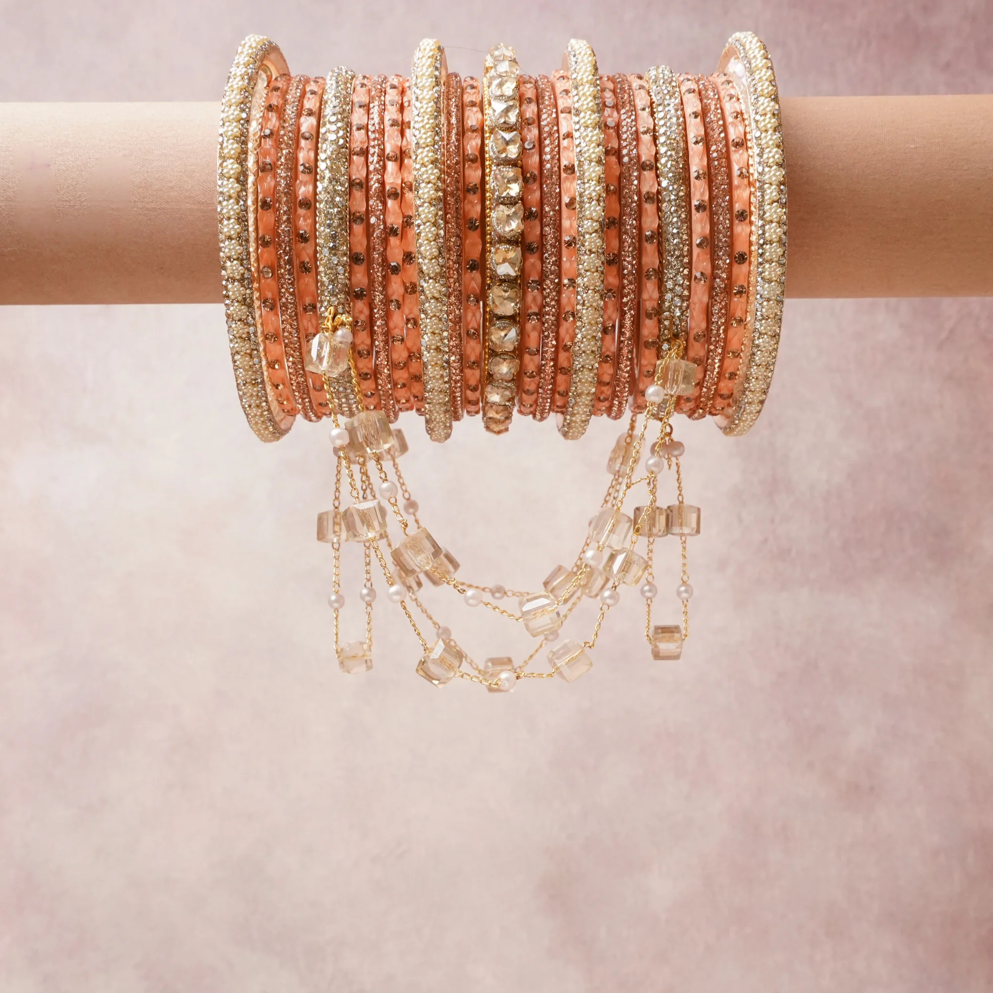 A commanding rose gold anchors this beautiful set, enriched with accents of champagne gold, ivory, crystal clear that add depth and dimension.

Featuring a striking composition of metal, crystal, rhinestone, this set carries intricate craftsmanship and strong presence. Grand in form, it is created for moments that deserve to be marked.