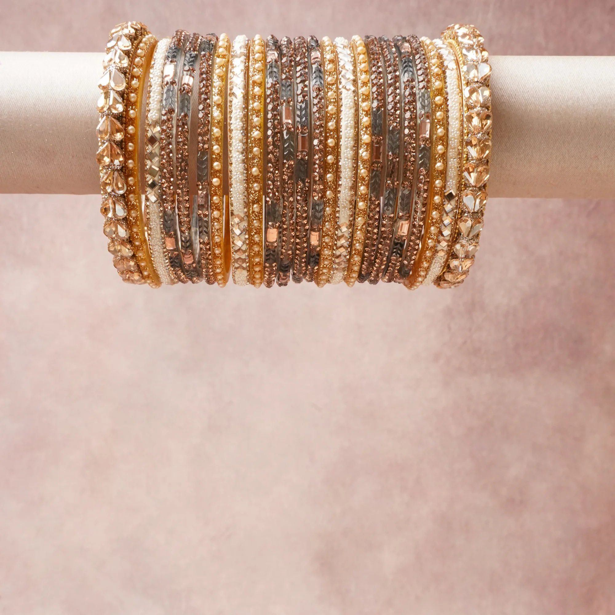 A commanding light grey anchors this beautiful set, enriched with accents of Ivory, Champagne Gold that add depth and dimension.

Featuring a striking composition of metal, rhinestones, seed beads, this set carries intricate craftsmanship and strong presence. Grand in form, it is created for moments that deserve to be marked.